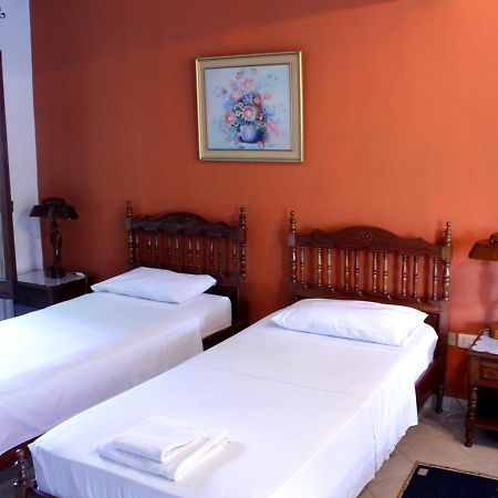 אסונסיון Hotel Bavaria מראה חיצוני תמונה