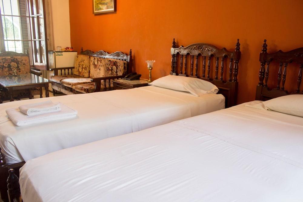 אסונסיון Hotel Bavaria מראה חיצוני תמונה