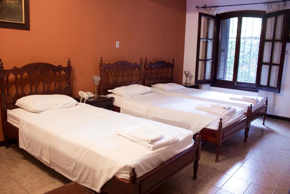 אסונסיון Hotel Bavaria מראה חיצוני תמונה