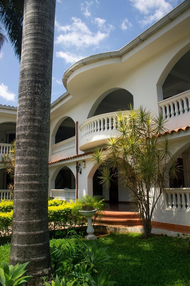 אסונסיון Hotel Bavaria מראה חיצוני תמונה