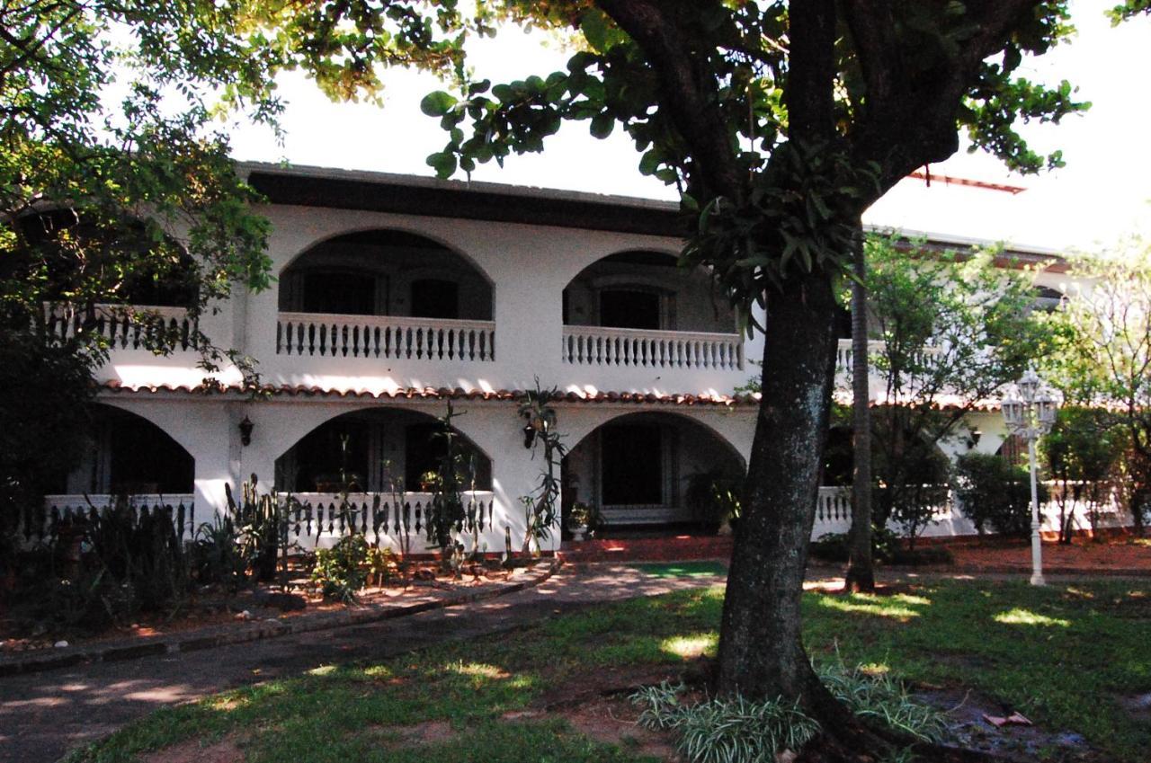 אסונסיון Hotel Bavaria מראה חיצוני תמונה
